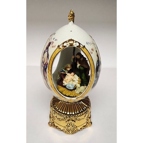 Home For The Holiday Porcelain Egg-Shaped Musical Box Revolving Nativity/Santa - Picture 13 of 16